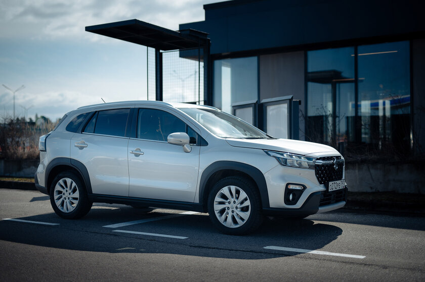 Электро-турбинный гибрид — это как? Обзор Suzuki S-Cross — В путь. 2