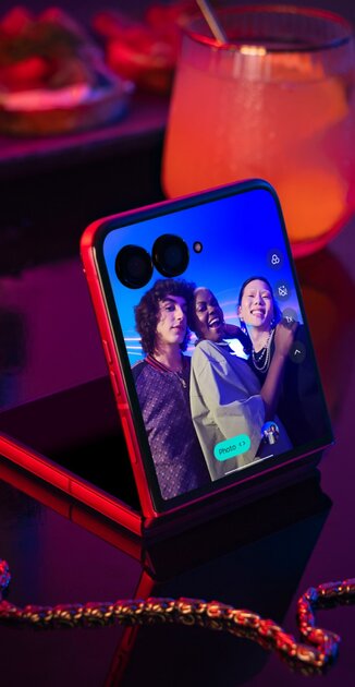 Представлен складной флагман Moto Razr 60 Ultra с мощным процессором и защитой IP48