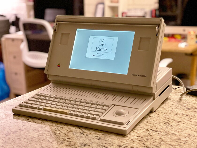 Этот прадед всех Apple MacBook в 6 раз тяжелее Air M4