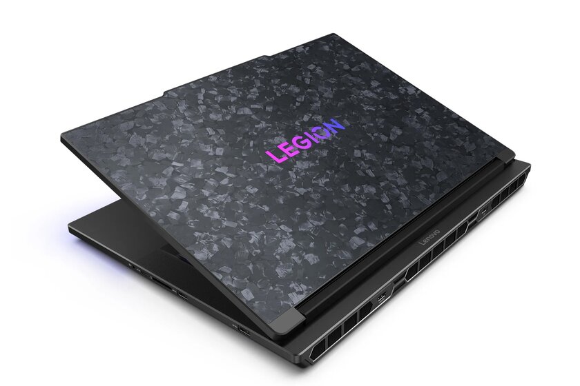 192 ГБ ОЗУ, RTX 5090 и дисплей с 3D: Lenovo представила геймерский ноутбук Legion 9i