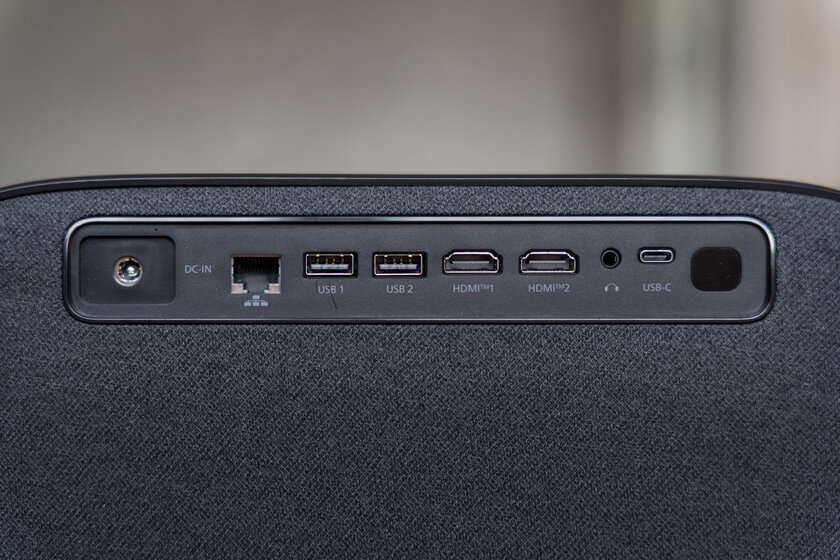Кинотеатр больше не нужен с этим проектором: обзор DIGMA DP-FHD800A — Внешний вид и комплектация. 7