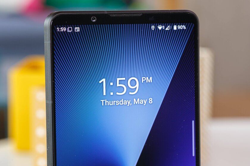 Это точно новый флагман? Обзор Sony Xperia 1 VII — искать улучшения придётся с лупой — Дизайн корпуса. 6