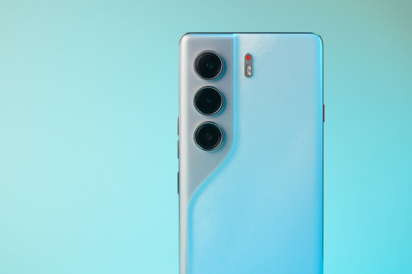 Недорогой смартфон с ИИ, модным корпусом и 144 Гц: обзор TECNO CAMON 40 Pro 5G