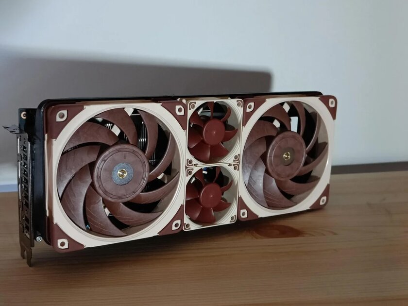 Так выглядит RTX 5060 Ti на 16 ГБ с кастомным охлаждением: да, здесь 4 вентилятора
