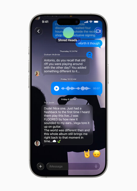 Apple представила iOS 26: с эффектом стекла в духе visionOS
