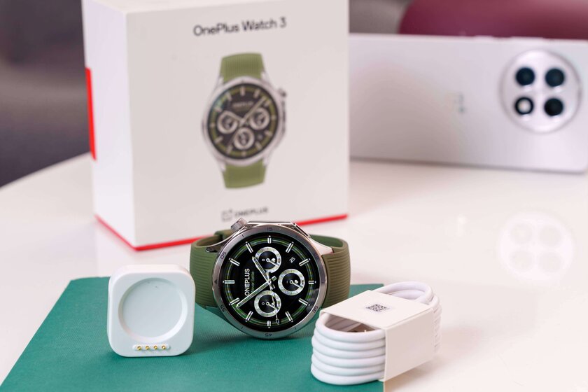 Шикарные умные часы с рекордным временем автономной работы: обзор OnePlus Watch 3 — Комплект поставки. 1