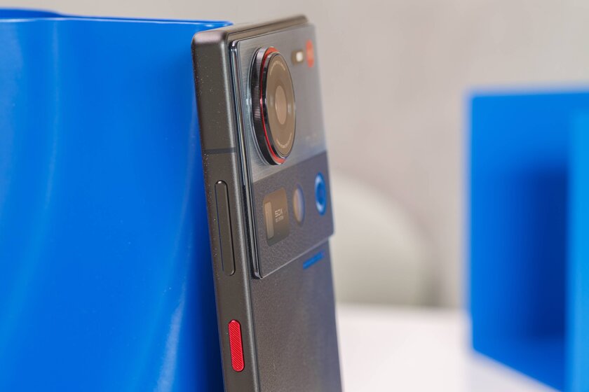 Такой камеры больше ни у кого нет. Обзор nubia Z70S Ultra — во многом уникальный смартфон — Отзыв. 2