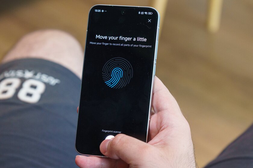 Обзор POCO F7: этим смартфоном POCO обставила саму Xiaomi — да, такое возможно — Дизайн. 6