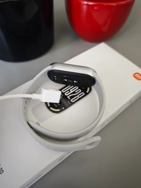 Это лучший Mi Band из всех — исправили главную проблему. Обзор Xiaomi Smart Band 10 — Автономность. 2