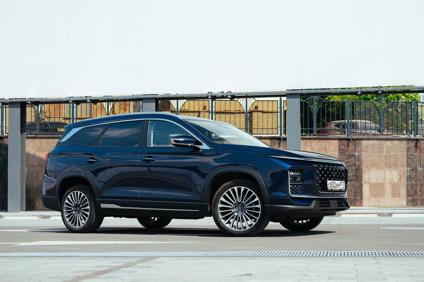 От партнера Mitsubishi до «дочки» Chery: честный обзор Soueast S09 — большого семейного кроссовера — Знакомство. 4
