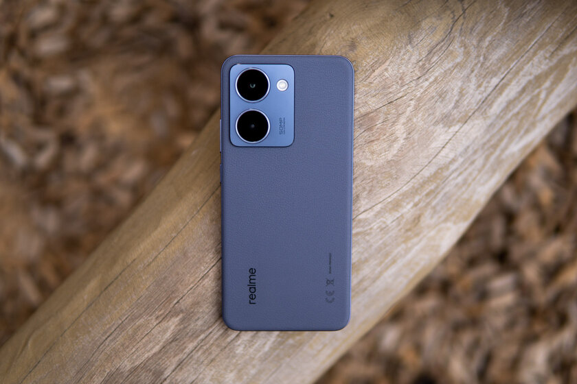 Этот смартфон подвинул всех на российском рынке: обзор realme P3 Ultra