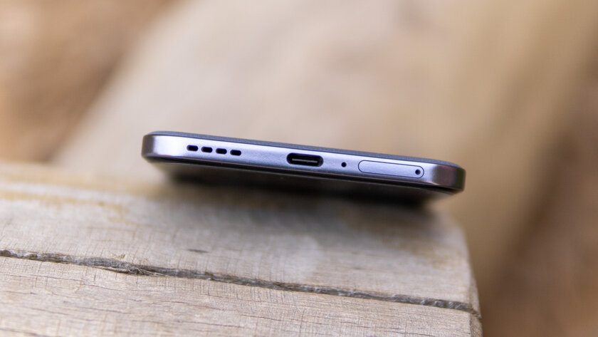 Этот смартфон подвинул всех на российском рынке: обзор realme P3 Ultra — Дизайн. 4