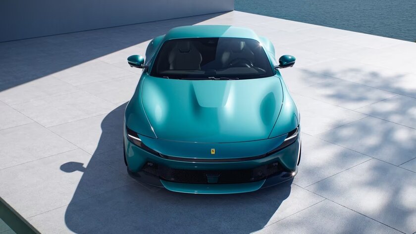 3,3 секунды до сотни, V8 и три дисплея в салоне: Ferrari представила суперкар Amalfi