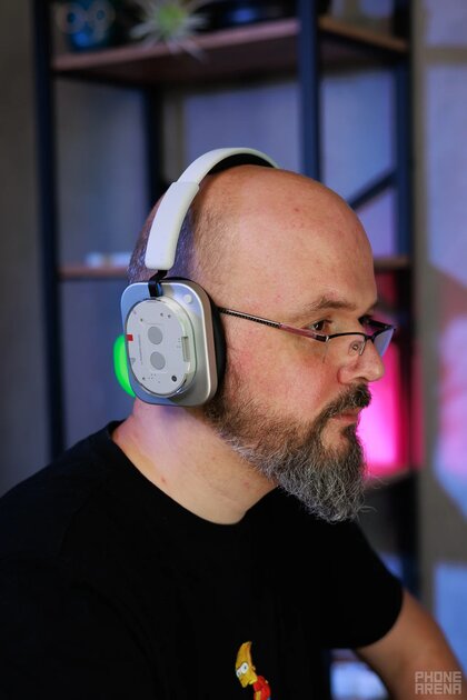 Странные, полноразмерные, классные, уникальные — обзор наушников Nothing Headphone (1) — Пространственное звучание. 1