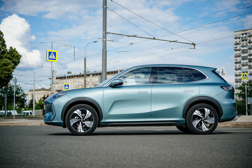 Первый электрокар Geely в России — обзор EX5. Готов ли он к нашей зиме, дорогам и розеткам — Знакомство. 2