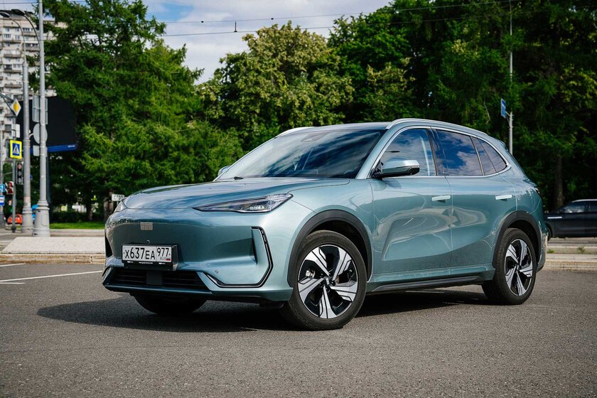 Первый электрокар Geely в России — обзор EX5. Готов ли он к нашей зиме, дорогам и розеткам — В путь. 2