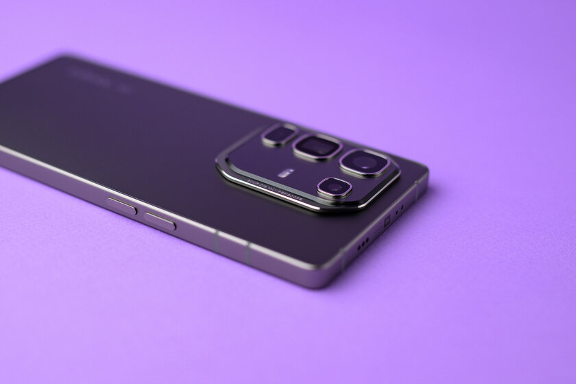 Редкий случай — «народный» смартфон даже интереснее, чем флагманы. Обзор Infinix Note 50 Pro+ 5G+ — Дизайн. 1