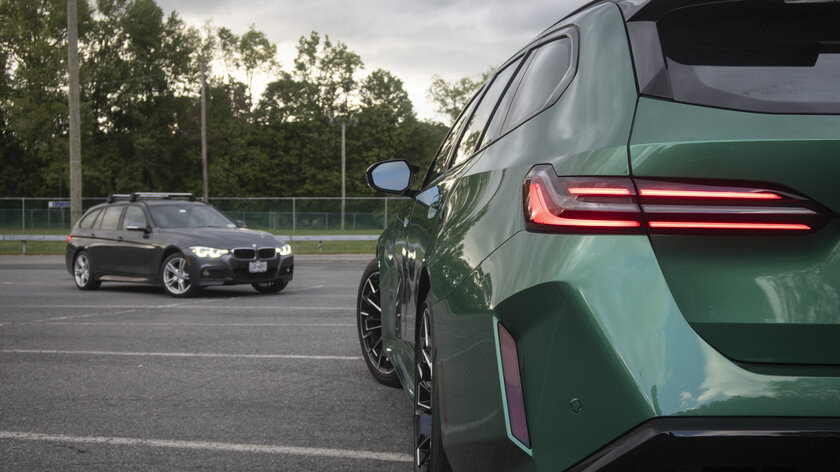 Яркий спорткар на 717 лошадей с огромным багажником: обзор универсала BMW M5 Touring — Мотор и багажник. 24