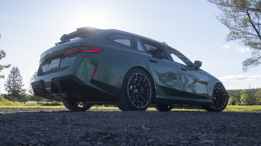 Яркий спорткар на 717 лошадей с огромным багажником: обзор универсала BMW M5 Touring — Отзыв. 4