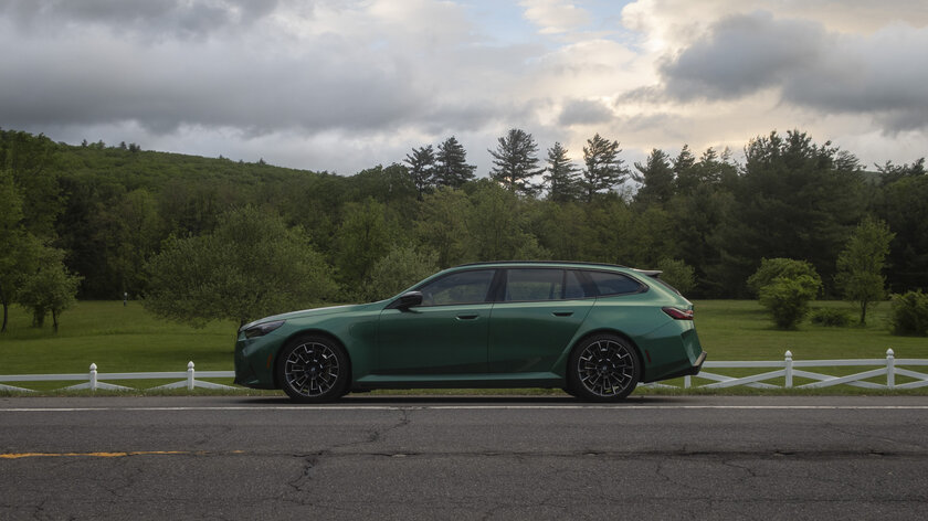 Яркий спорткар на 717 лошадей с огромным багажником: обзор универсала BMW M5 Touring — Отзыв. 11
