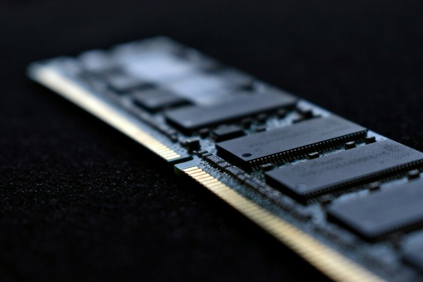 Samsung больше не крупнейший в мире производитель чипов памяти