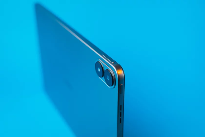 Этот недорогой планшет приятно удивил (искал себе для фильмов) — обзор Infinix XPAD 20 — Дизайн. 1