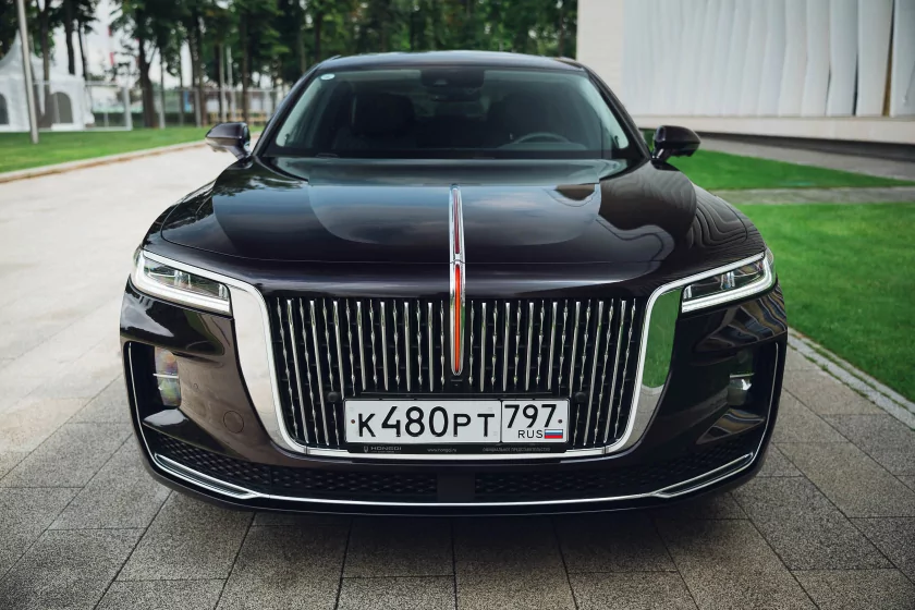 Обзор Hongqi H9. Выглядит как лимузин для саммита G20, но стоит ли он своих денег?
