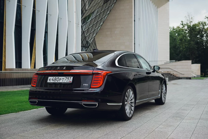 Обзор Hongqi H9. Выглядит как лимузин для саммита G20, но стоит ли он своих денег?