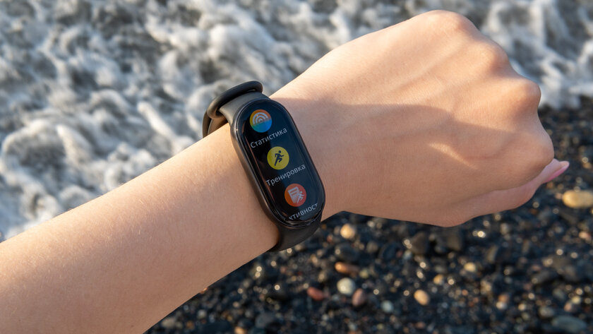 Теперь полностью симметричный. Обзор Xiaomi Smart Band 10 — Дизайн. 3