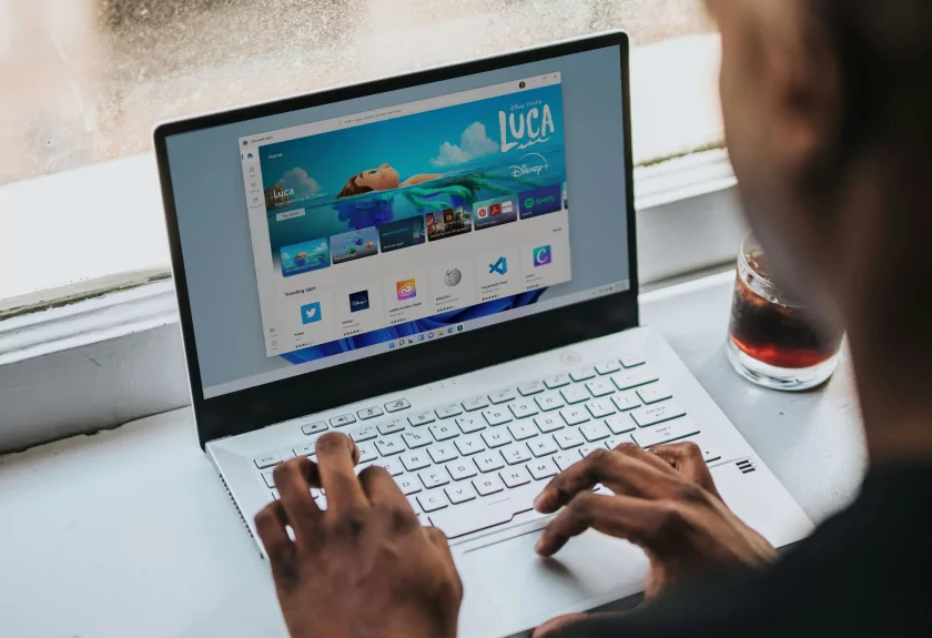 Microsoft выпустила офисные мини-приложения для Windows 11 — загружаются прямо из панели задач