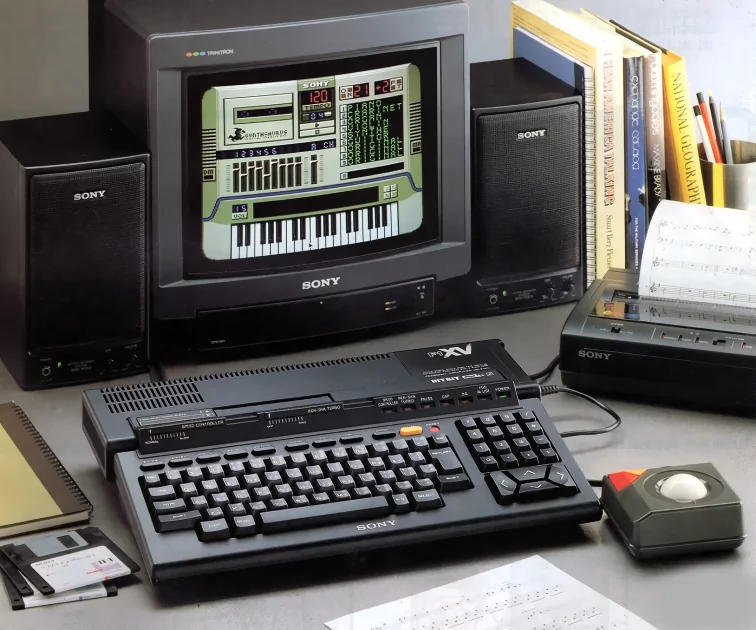Японский ностальгический хит: рабочий стол гика с Sony MSX