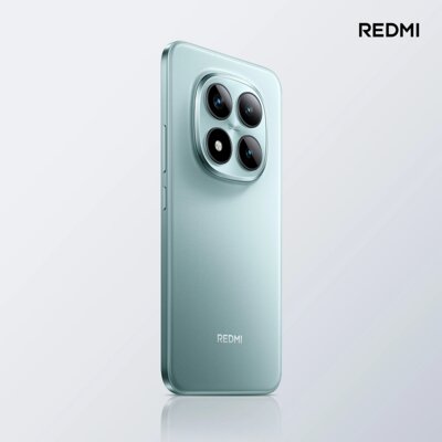 REDMI считает дизайн Note 15 Pro+ самым красивым во всей серии. Как вам?