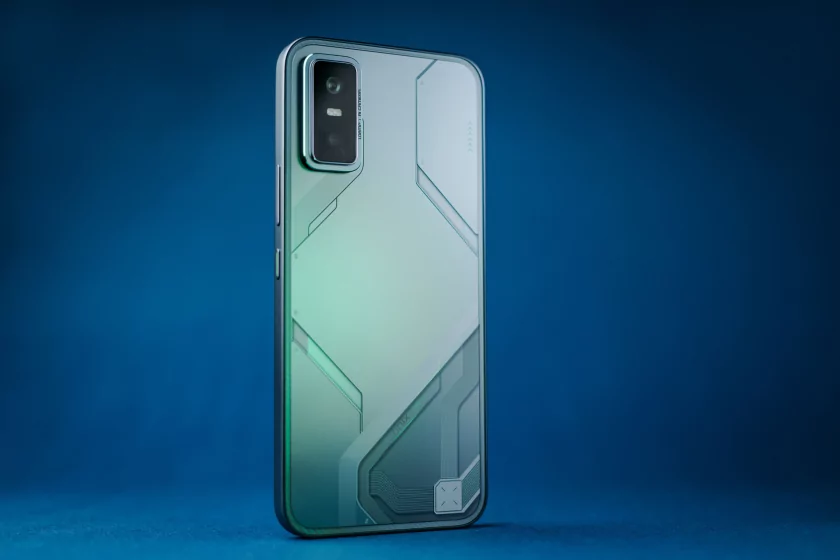 Infinix смогла сделать геймерский смартфон, который хорош и вне игр. Обзор GT 30 Pro