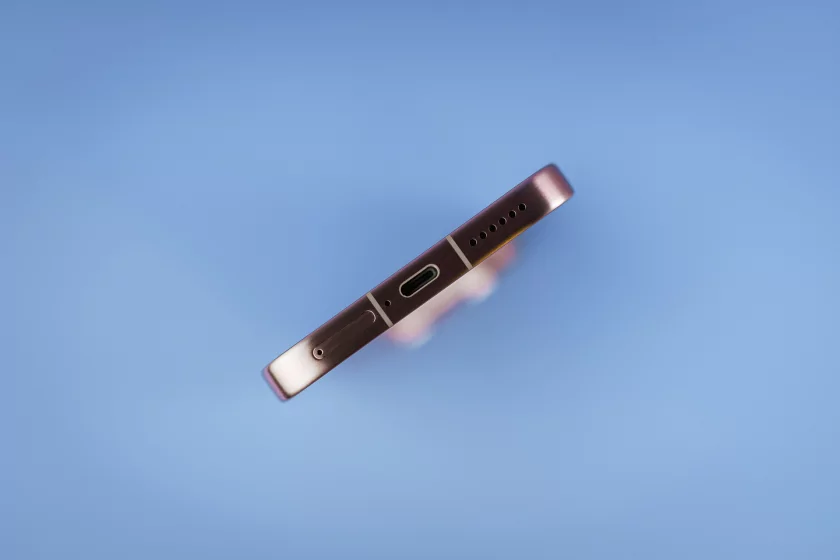 Обзор HUAWEI Pura 80: что будет, если флагманскую модель сделать как можно дешевле — Дизайн. 5
