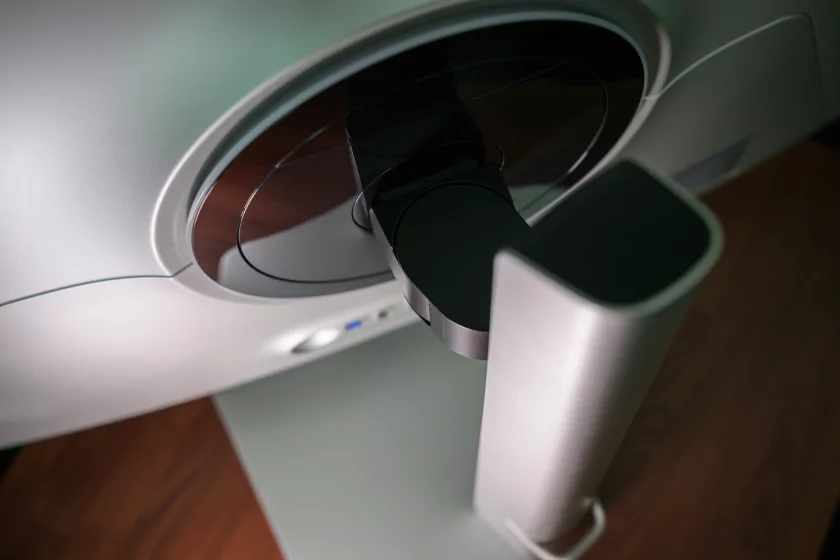 На этом мониторе можно играть без компьютера. Обзор Samsung Odyssey OLED G8 G80SD UHD