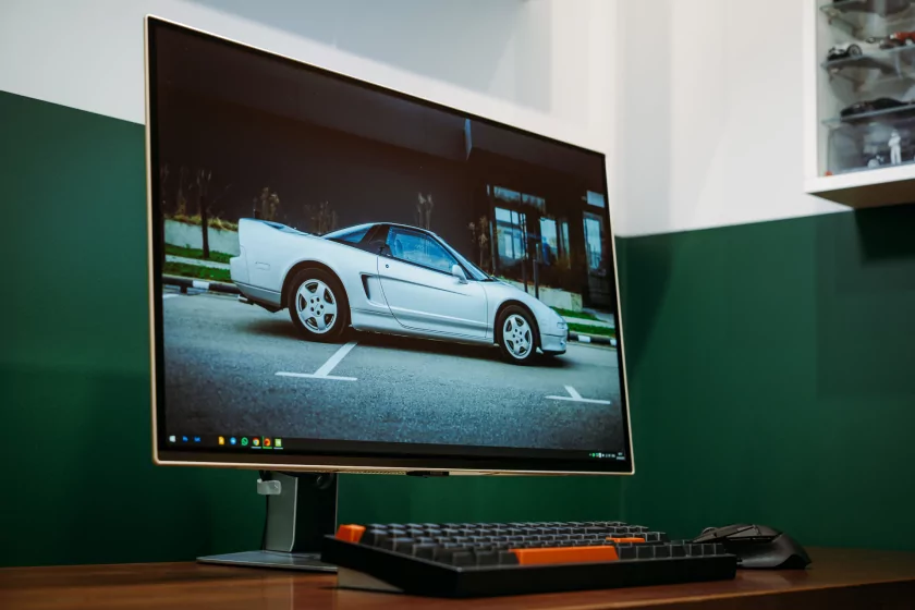 Отличный монитор без переплаты за лишние функции: обзор Samsung Odyssey OLED G8 G81SF UHD