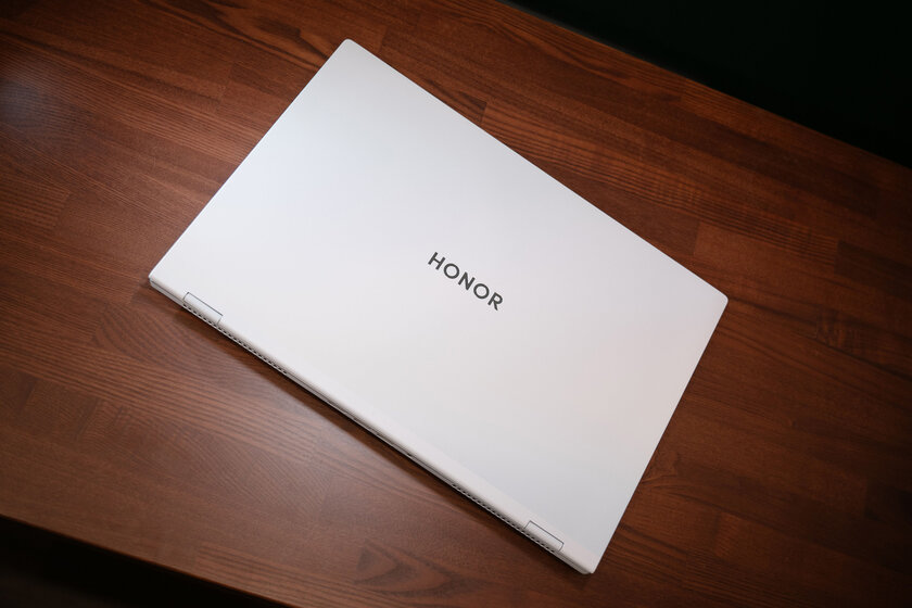 165 Гц, RTX 5060 и топовый процессор: обзор HONOR MagicBook Pro 16 HUNTER 2025