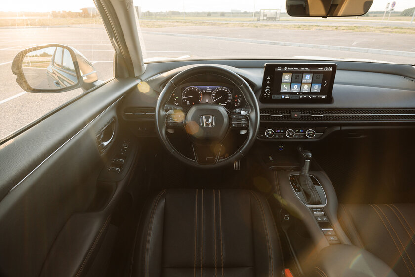 Душа «Цивика» в теле кроссовера: обзор азартной Honda ZR-V — Знакомство. 28
