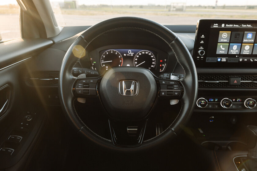 Душа «Цивика» в теле кроссовера: обзор азартной Honda ZR-V — Знакомство. 72