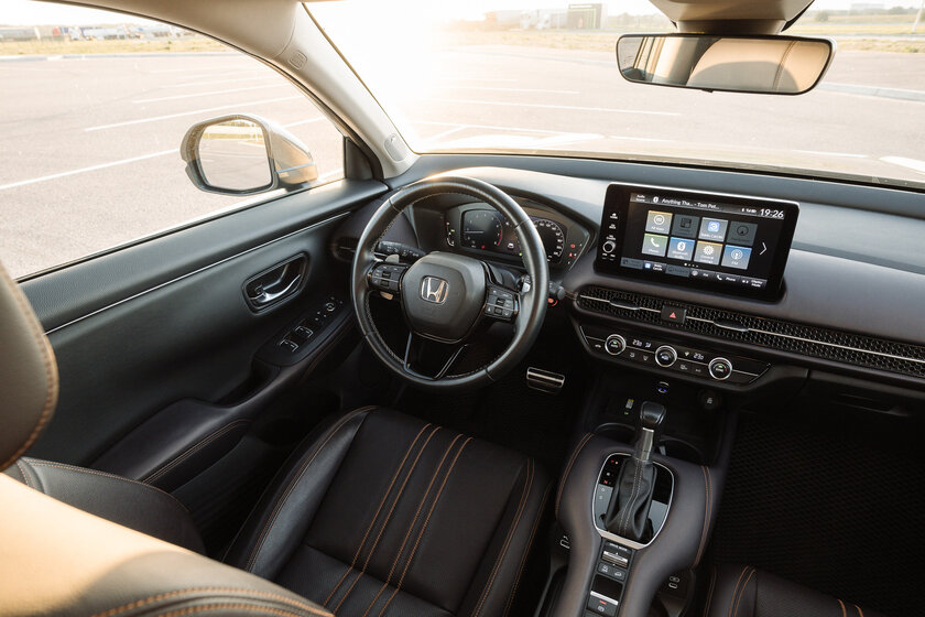 Душа «Цивика» в теле кроссовера: обзор азартной Honda ZR-V — Отзыв. 1