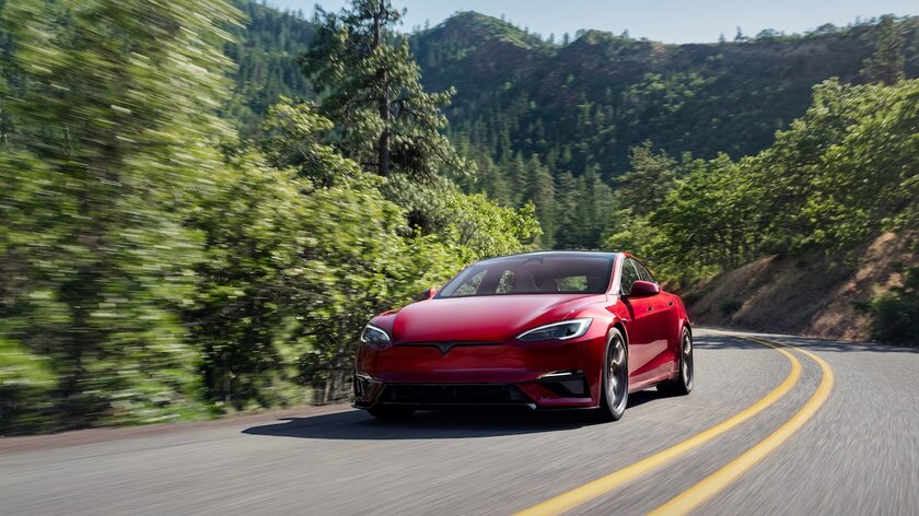 Продажи автомобилей Tesla в Европе упали на 40%: BYD утроила свои поставки