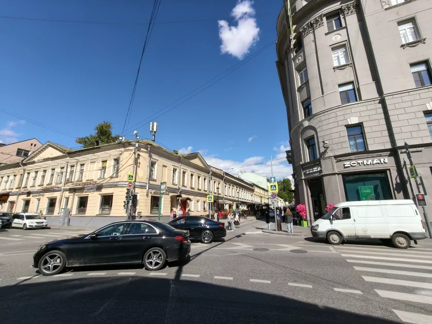 Недорогой смартфон с ёмкой батареей, мощным чипом и богатым набором ИИ: обзор OPPO Reno14 5G — Качество снимков. 17