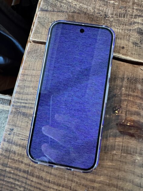 Pixel 10 «радуют» своих владельцев ярким светошоу: экраны выходят из строя