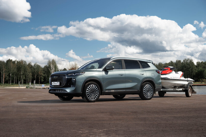 В России стартовали предзаказы на семейный кроссовер TENET T8: особенности и цены