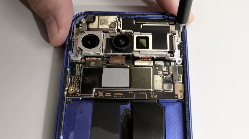 iFixit оценила ремонтопригодность Pixel 10: Google проделала отличную работу