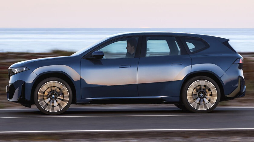 BMW представила первый электрический кроссовер в серии Neue Klasse – iX3