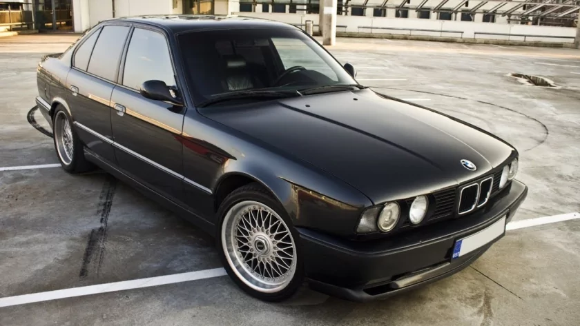 Крутой BMW прошлых лет
