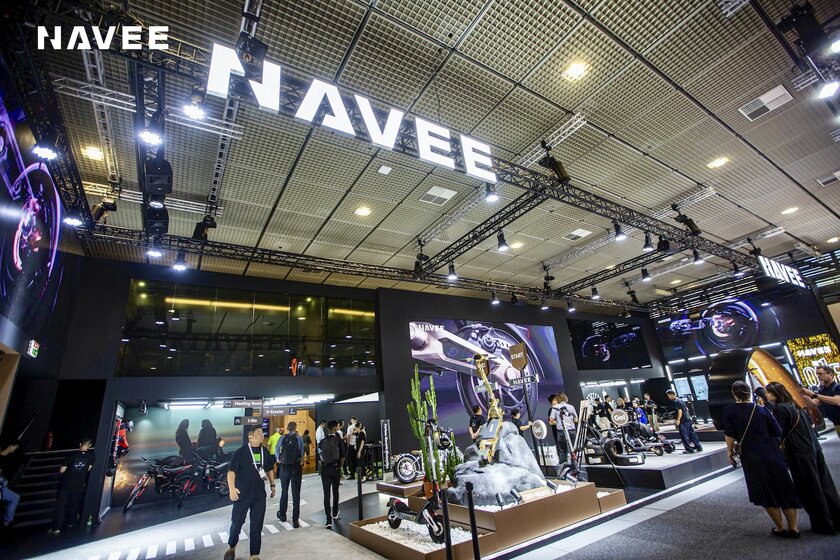 NAVEE представила премиальные электросамокаты XT5: их привезут в Россию