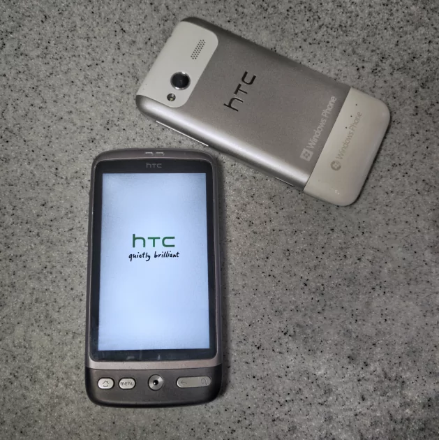 Помните времена, когда компания HTC не боялась экспериментов?