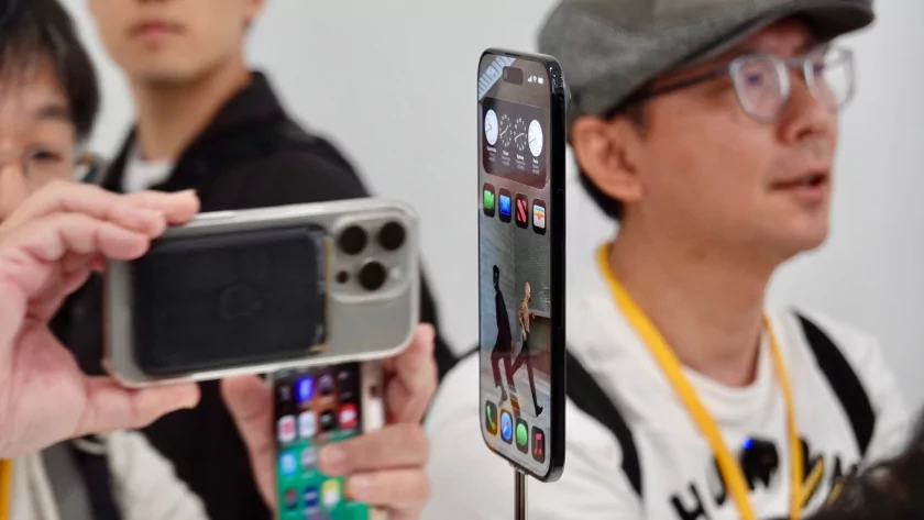 Так тончайший iPhone Air выглядит вживую — он точно не погнётся?